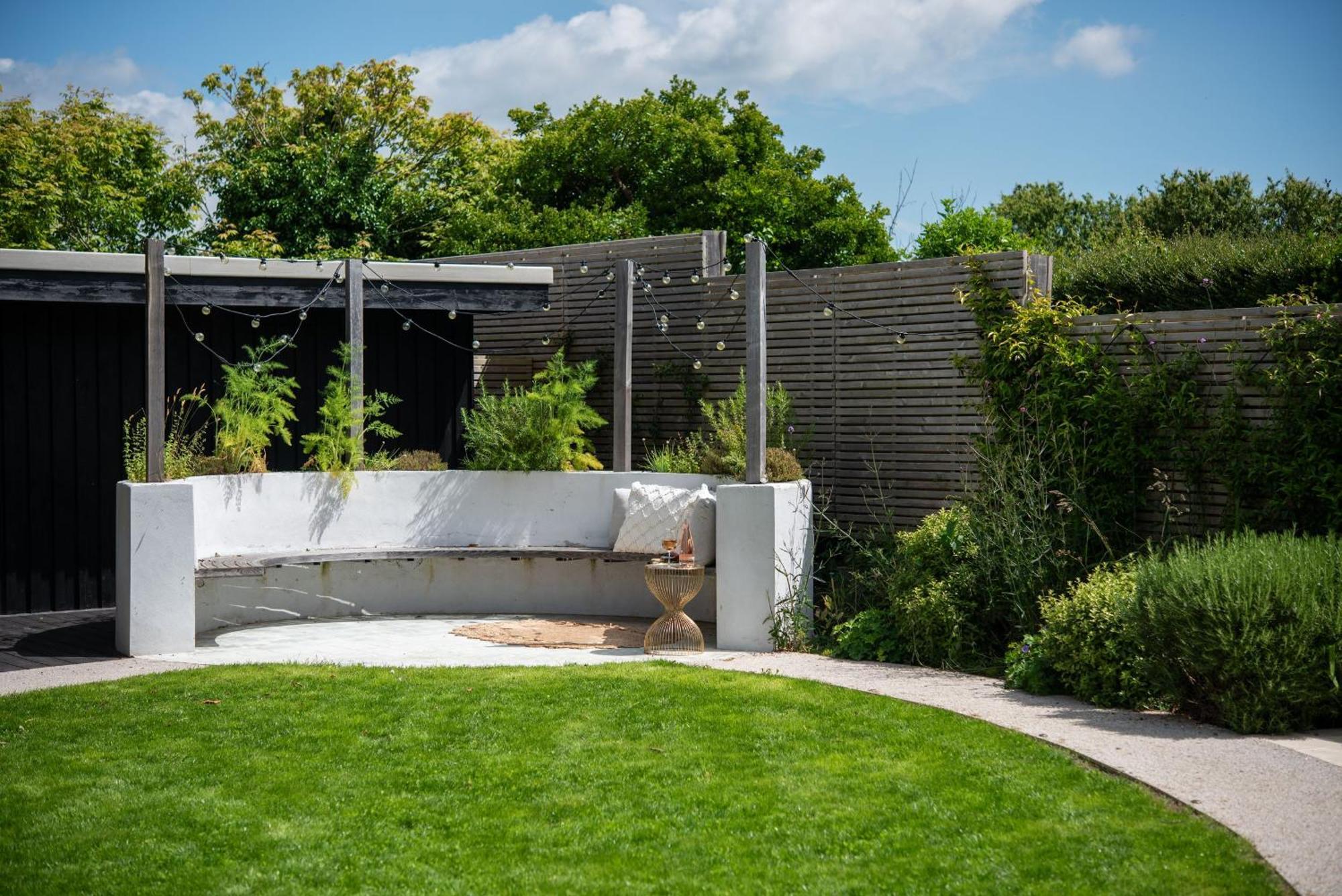 Smurf House Villa Kingsbridge  Exterior photo